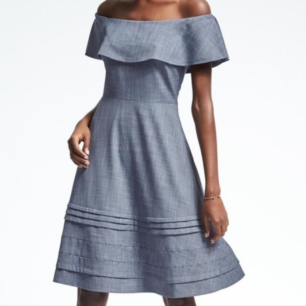 Banana Republic Chambray Dress Off The Shoulder Petite 2 Flare Skirt